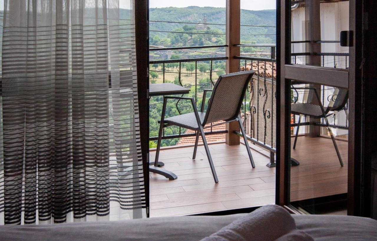 Villa Family House Atanasovi à Veliko Tarnovo Extérieur photo